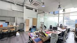 The Central (D1), Office #561310051